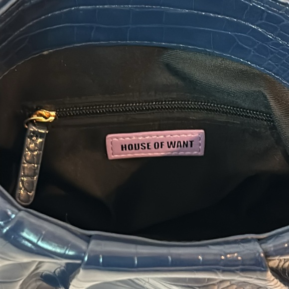 Anthropologie House of Want Blue Faux Crocodile Leather Clutch Shoulder Bag EUC - Picture 5 of 12